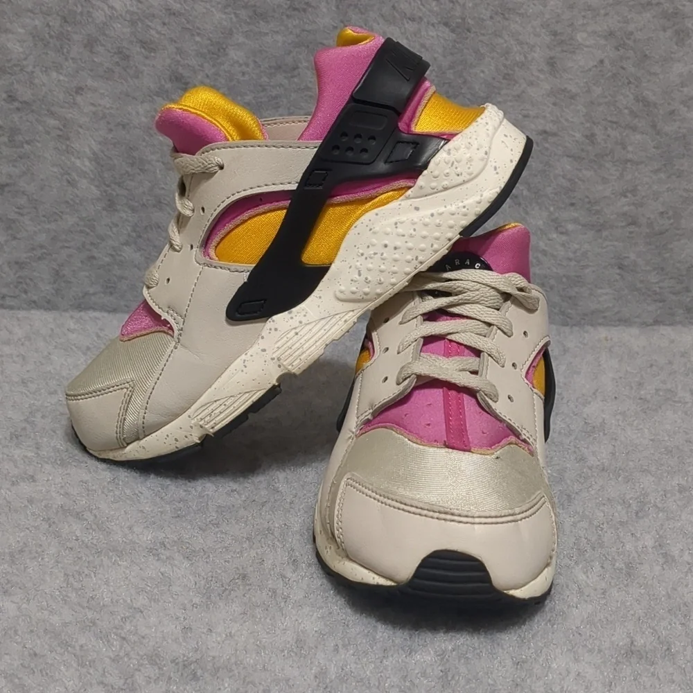 Nike Air Huarache Grey yellow pink 3Y